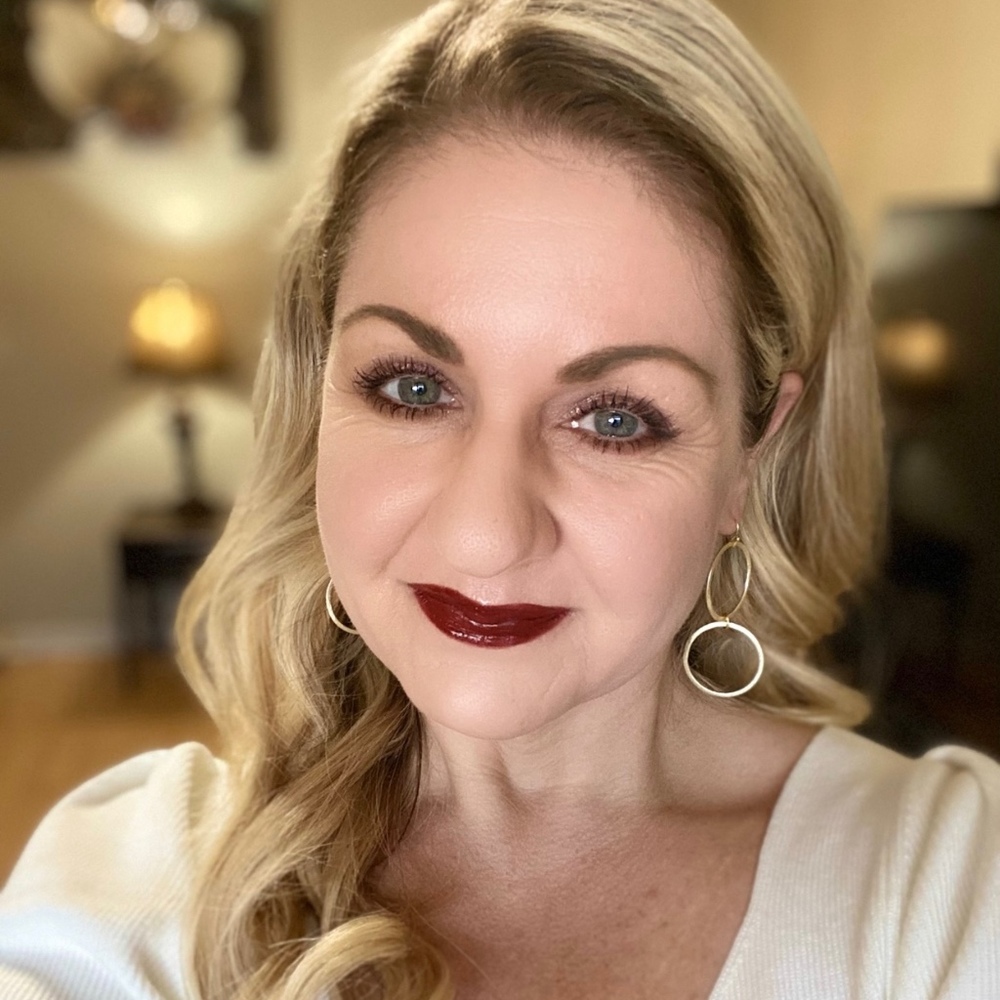 Meet your Posher, Gabi